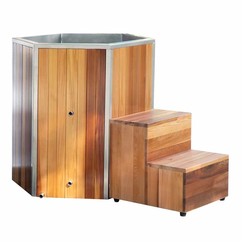 ສາມາດເປັນ Cedar Cold Plunge Tub ທີ່ມີການເຂົ້າເຖິງຂັ້ນຕອນການຫັນປ່ຽນການຟື້ນຟູ, ສຸຂະພາບ, ແລະຊີວິດກາງແຈ້ງຂອງທ່ານ